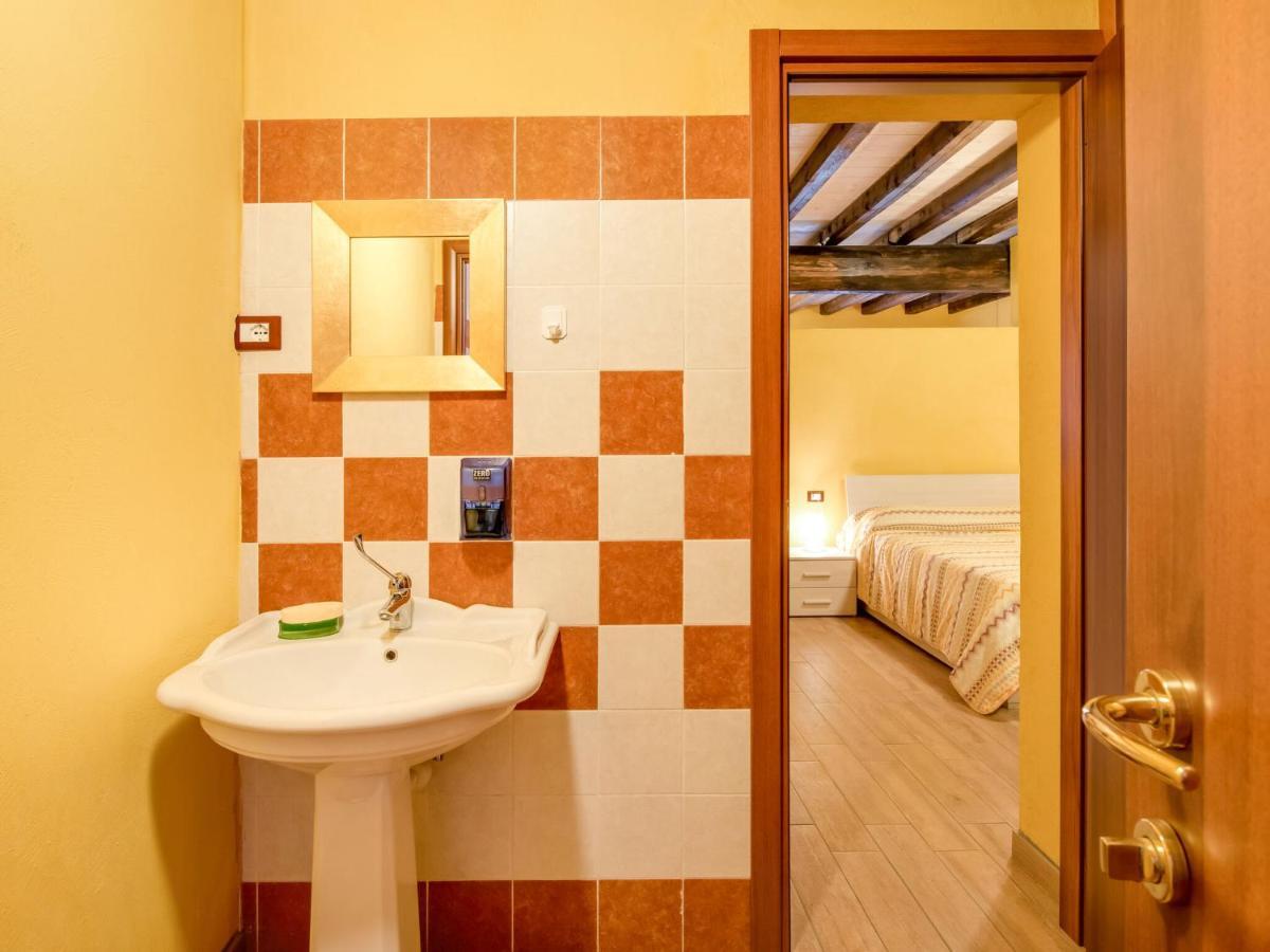Cozy Chalet At Marone Lake Lombardy With Pool Exterior foto